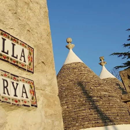 Nirya - Unique Trulli & Βίλα Μαρτίνα Φράνκα