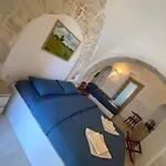 Nirya - Unique Trulli & *