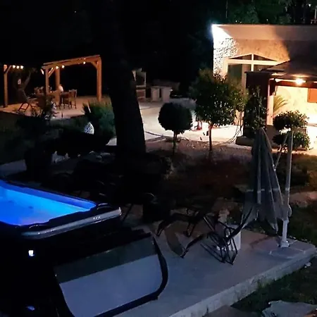 Villa Nirya - Unique Trulli & *