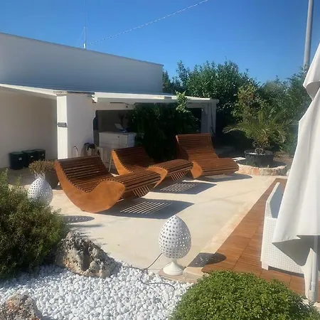 Nirya - Unique Trulli & *