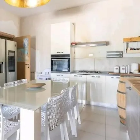Villa Nirya - Trulli Resort & Pool By Trullovista *