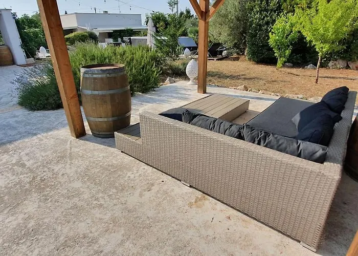 Nirya - Unique Trulli & *