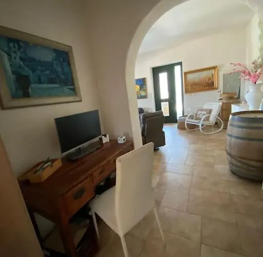 Nirya - Unique Trulli & *