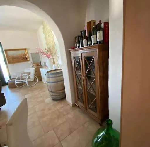 Nirya - Unique Trulli &