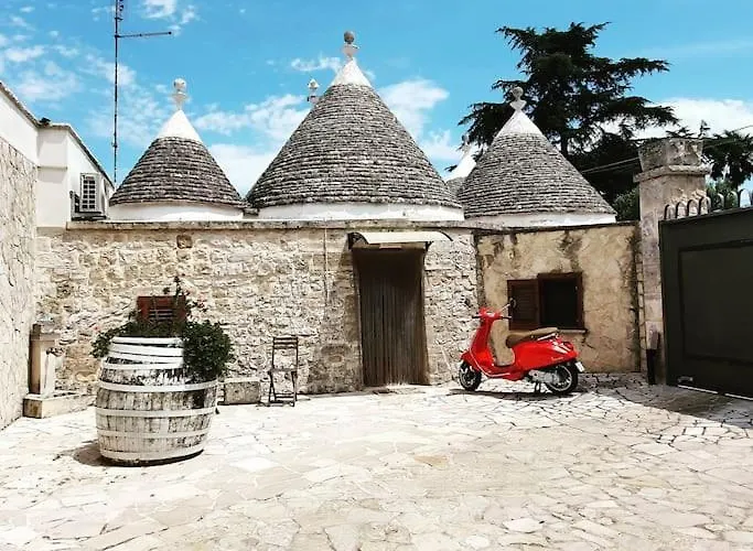Nirya - Unique Trulli & Villa Martina Franca