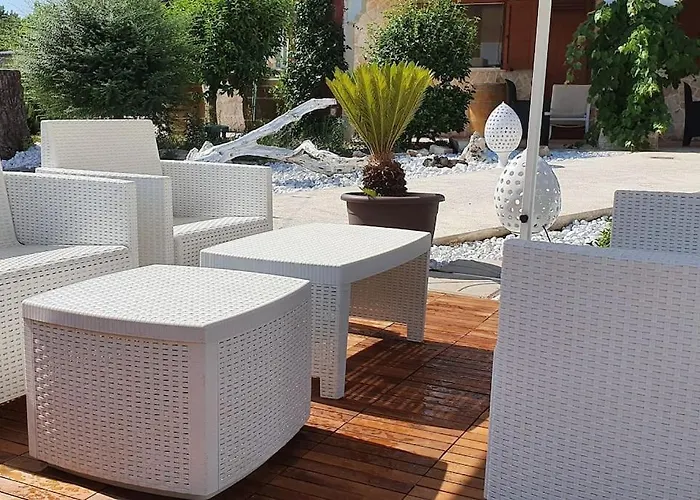 Nirya - Unique Trulli & 别墅